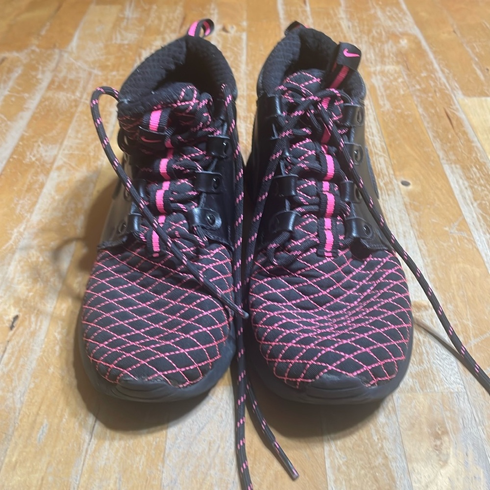 Nike Roche One mid GS ‘black pink Pow’ shoes